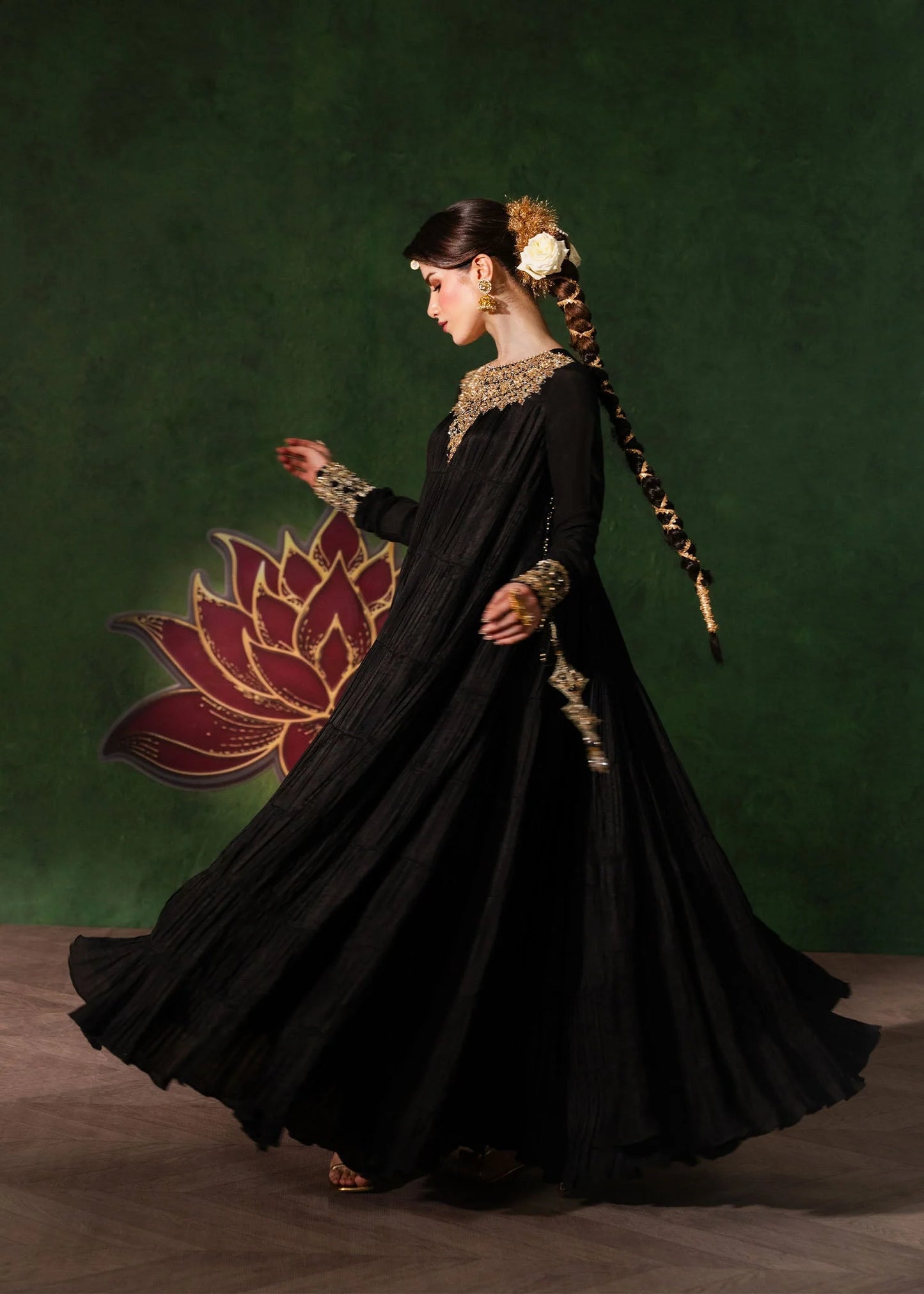 Layla Kanwal Malik - Shehnai Luxury Pret '26