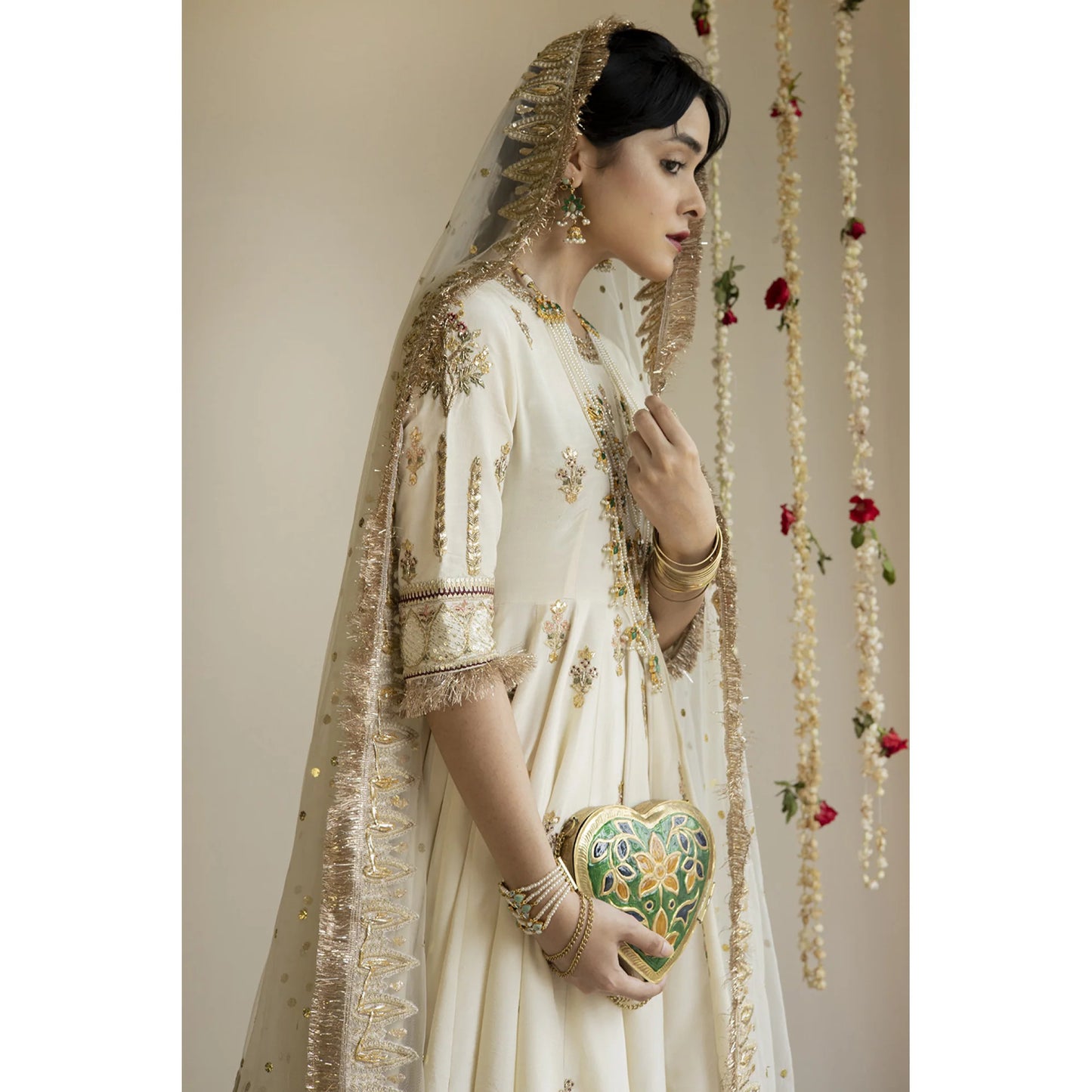 WHITE | ZOHRA-FORMALS | DYOT