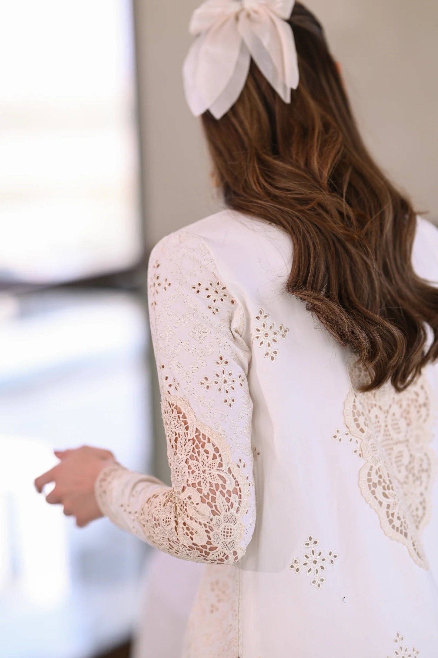 IVORY LUXURY EMBROIDERED LAWN SET (NEL-26604) | LUXURY LAWN X EID '26 | ZAIB