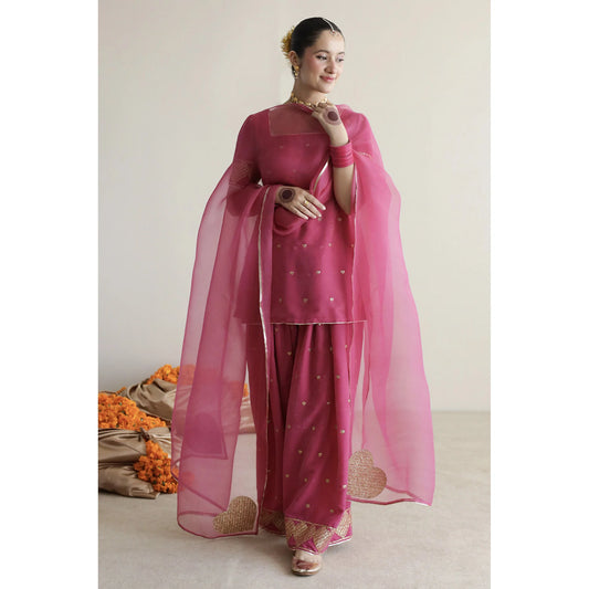 CANDY PINK OUTFIT | ZEEBA '25 | DYOT