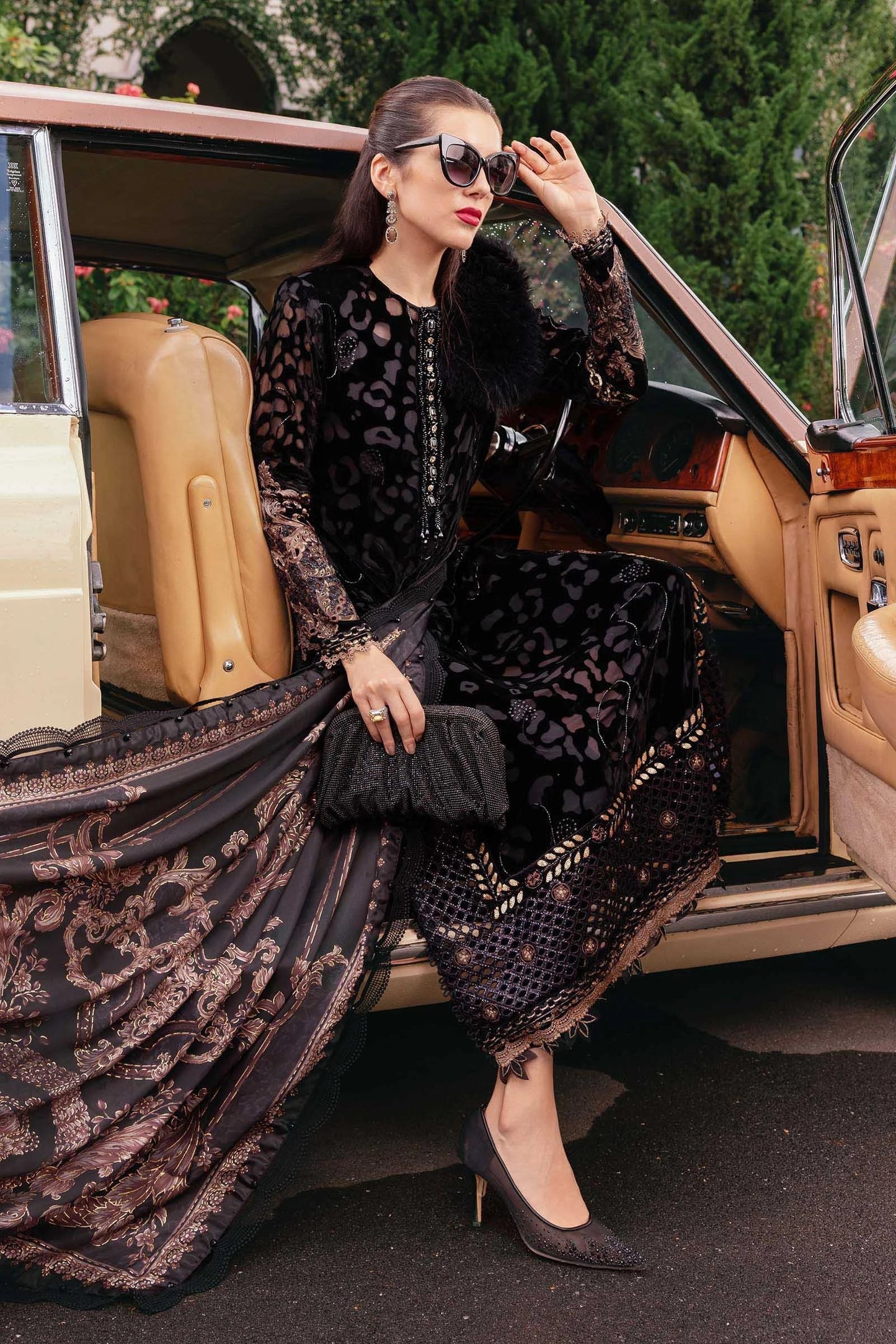 Maria.B Winter Luxe '25 - 3 Piece Embroidered Palachi Suit | Wl-1301