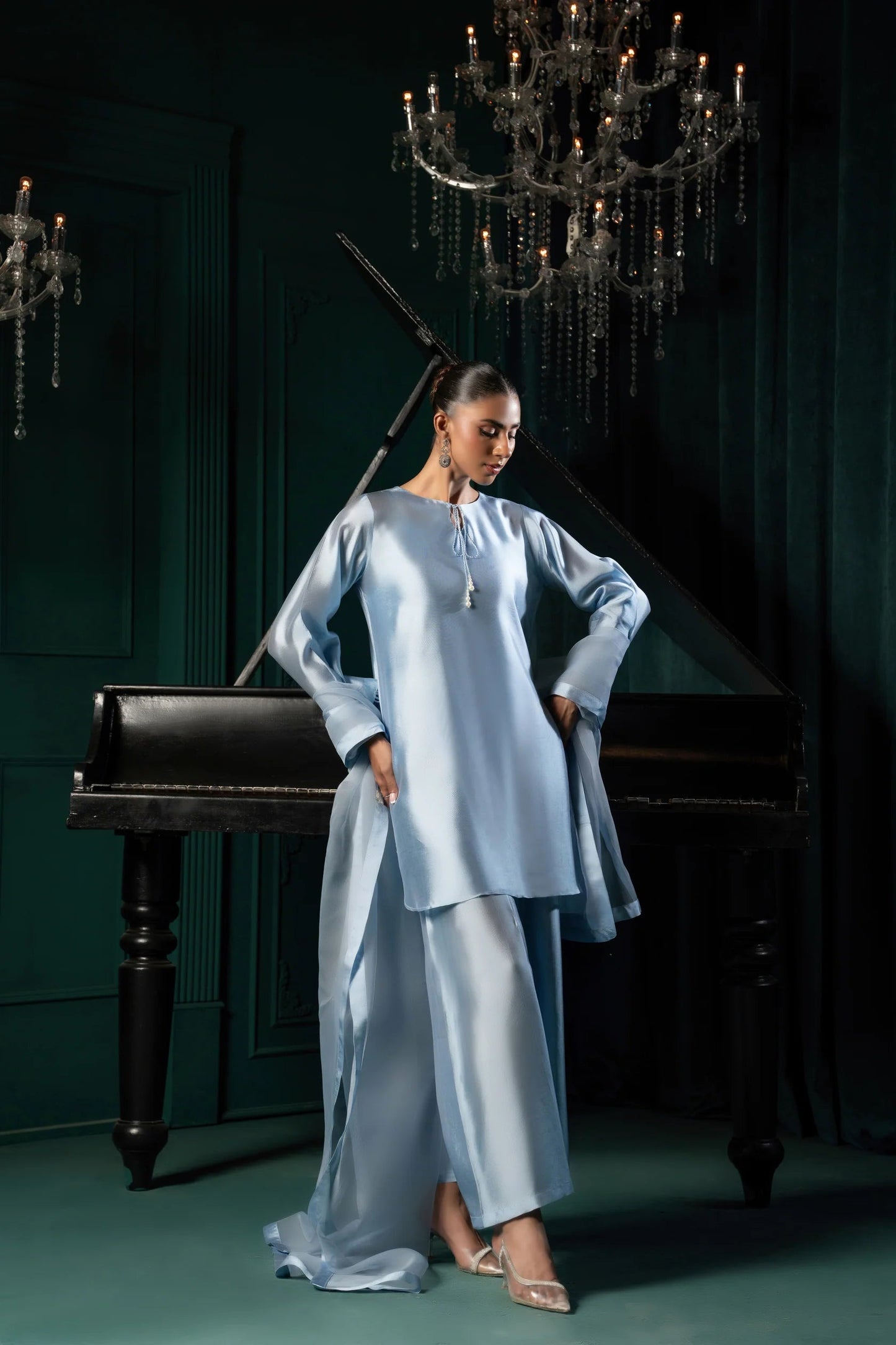 Nur | Wearinsead