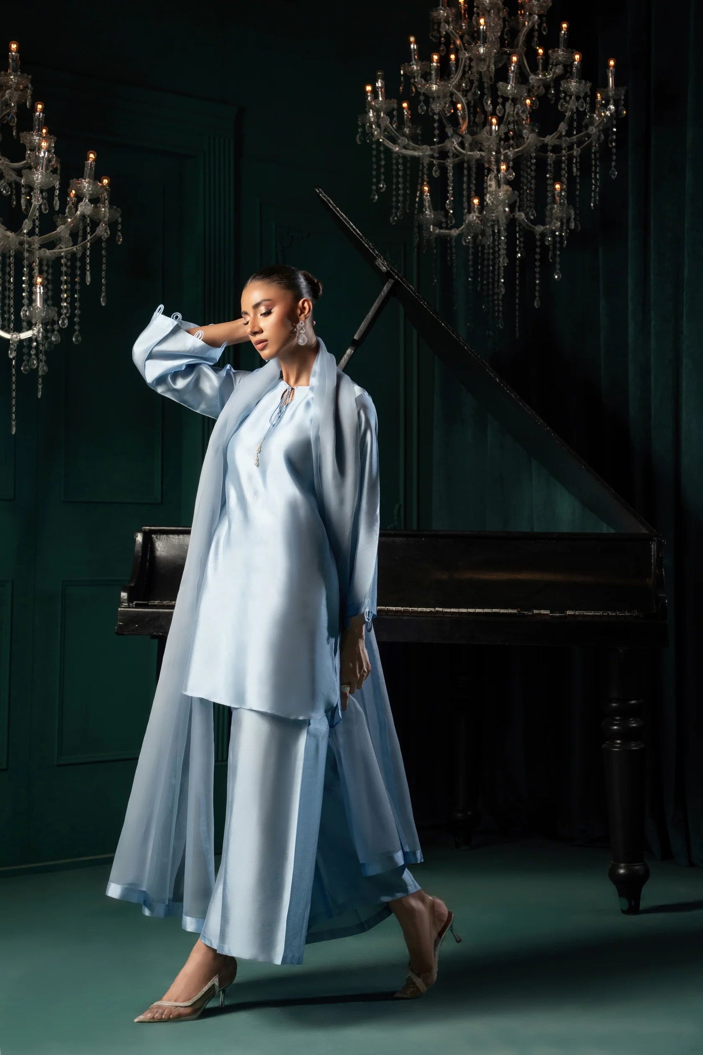 Nur | Wearinsead