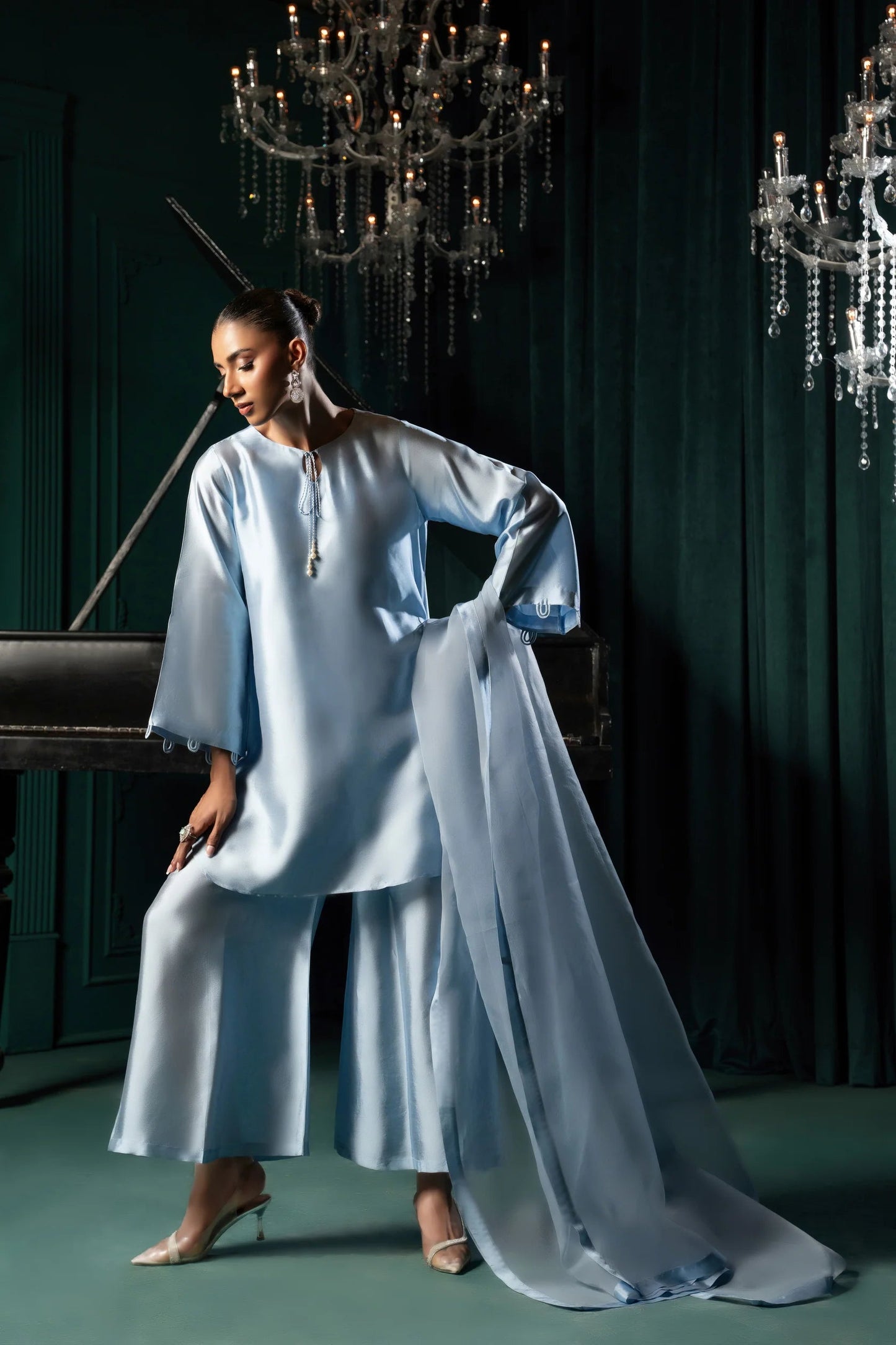 Nur | Wearinsead