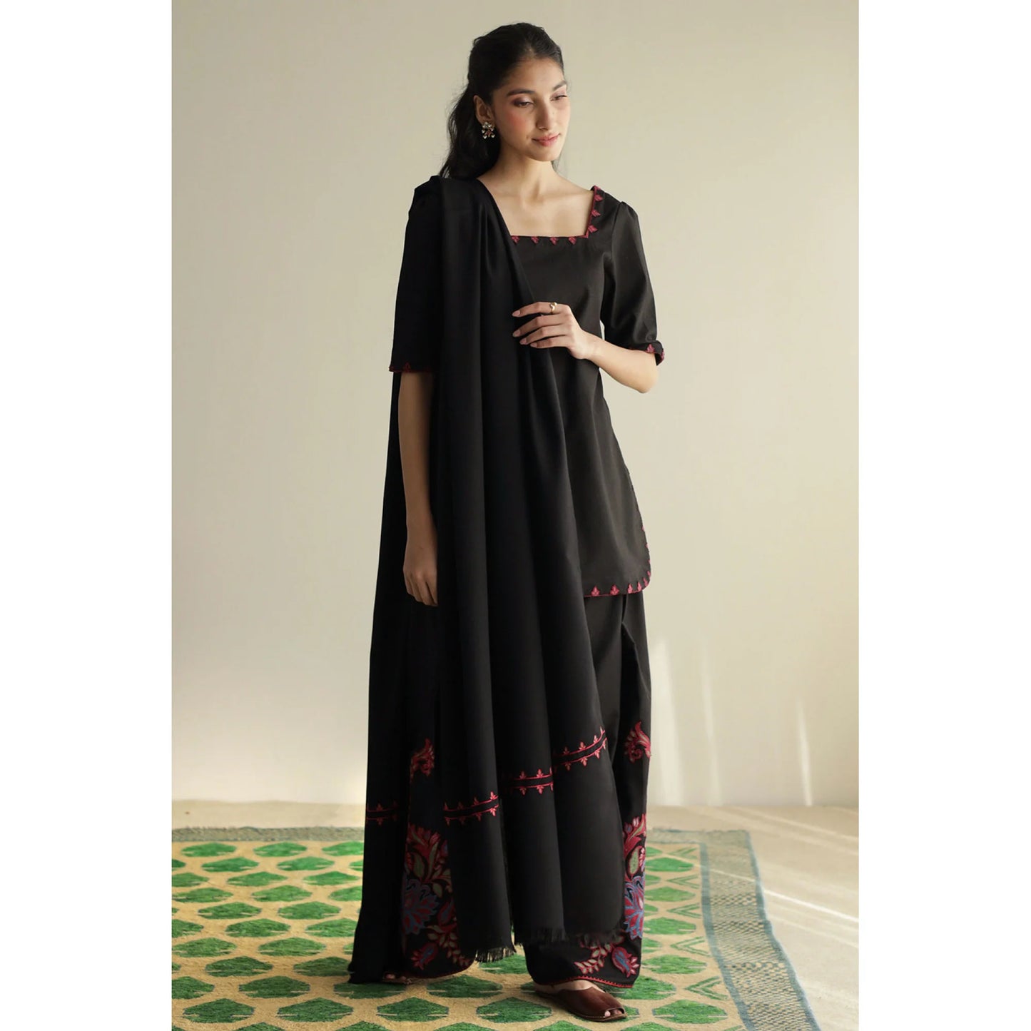 Black Outfit | FALL WINTER '25 | DYOT