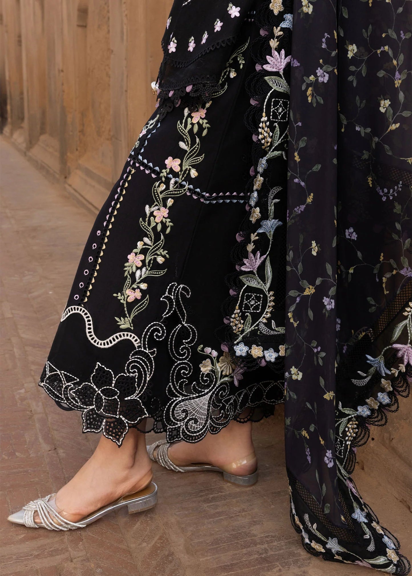 FLORAL SERENITY - D1A | Flow By Crimson Lawn'26 | CRIMSON
