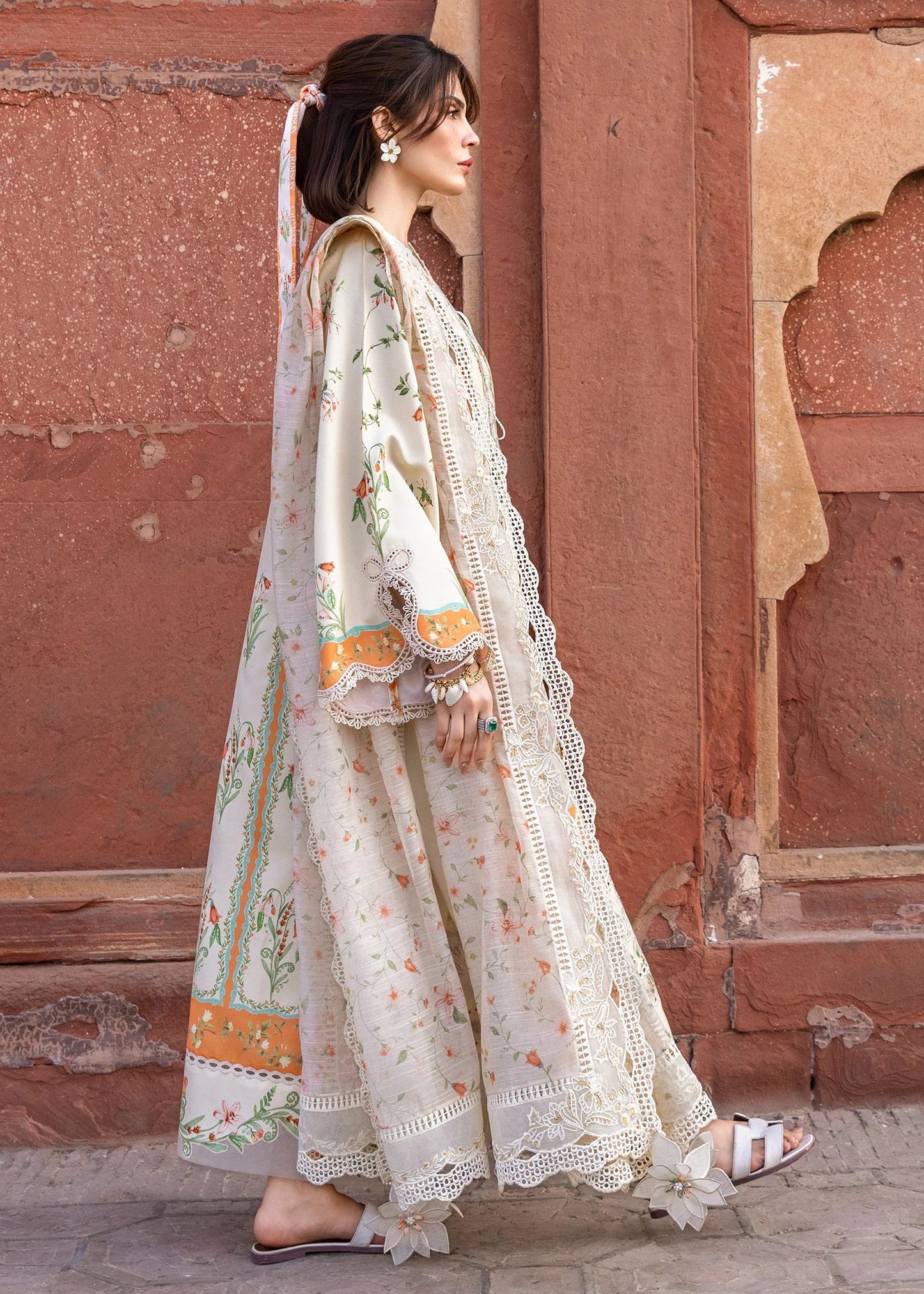 SUN-KISSED LETTER-D9A | Flow By Crimson Lawn'26 | CRIMSON