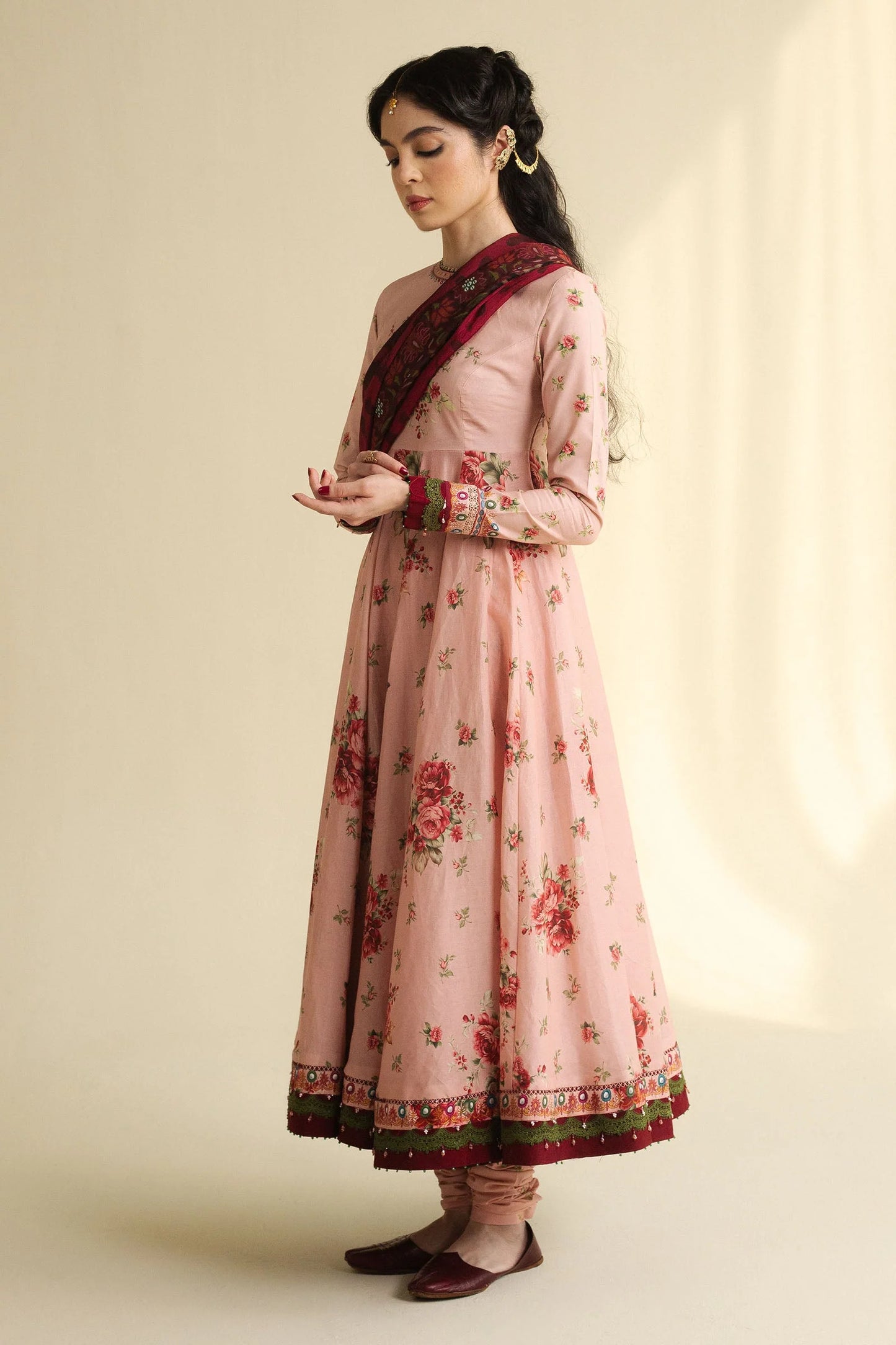 GULNAAR-D5 Zara Shahjahan