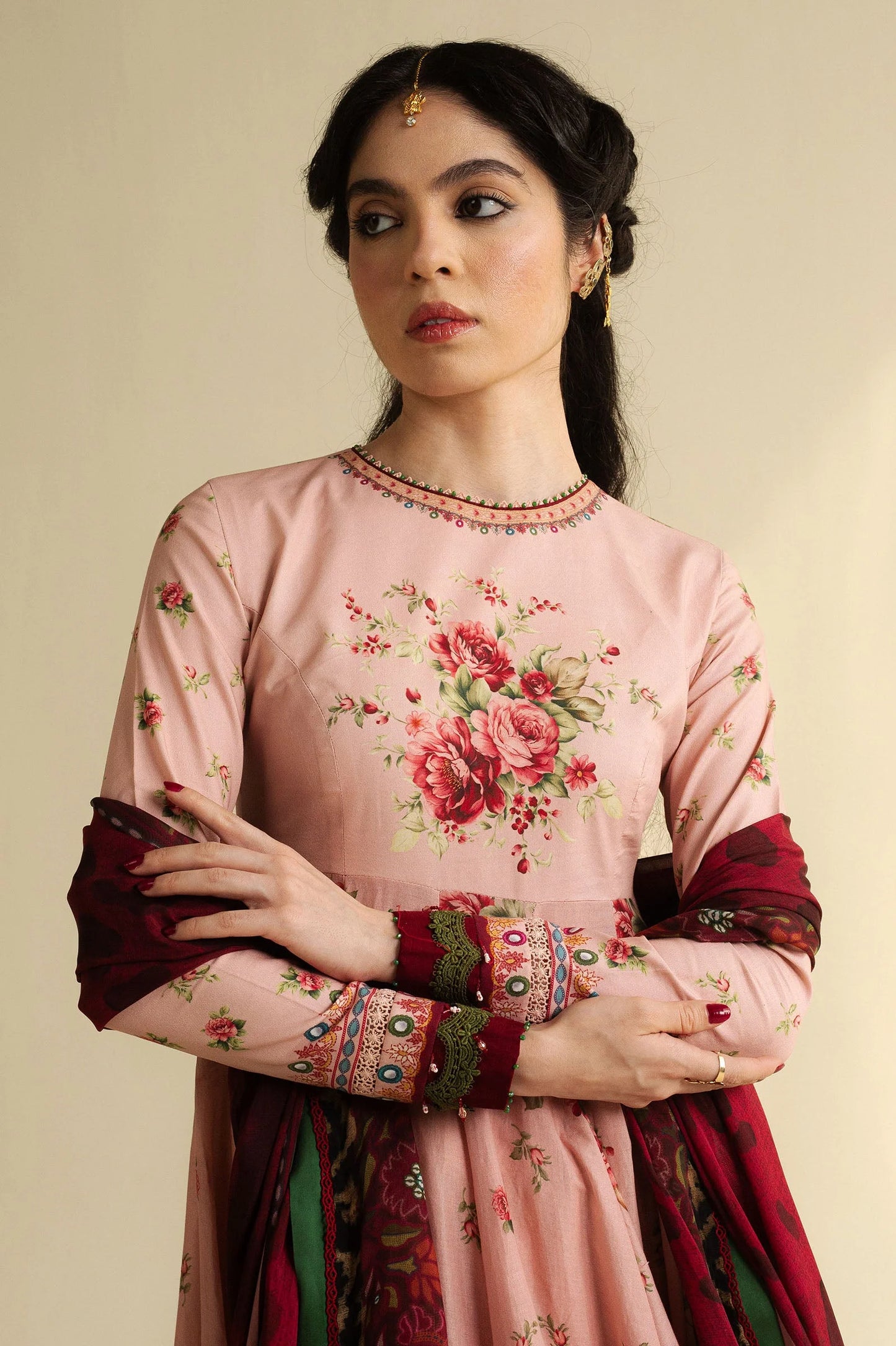 GULNAAR-D5 Zara Shahjahan