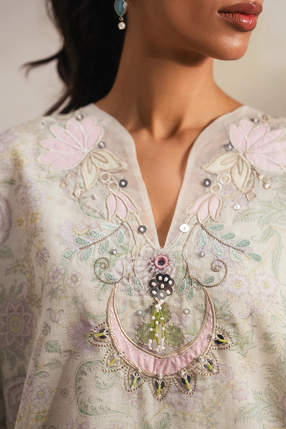 EMBROIDERED SUIT