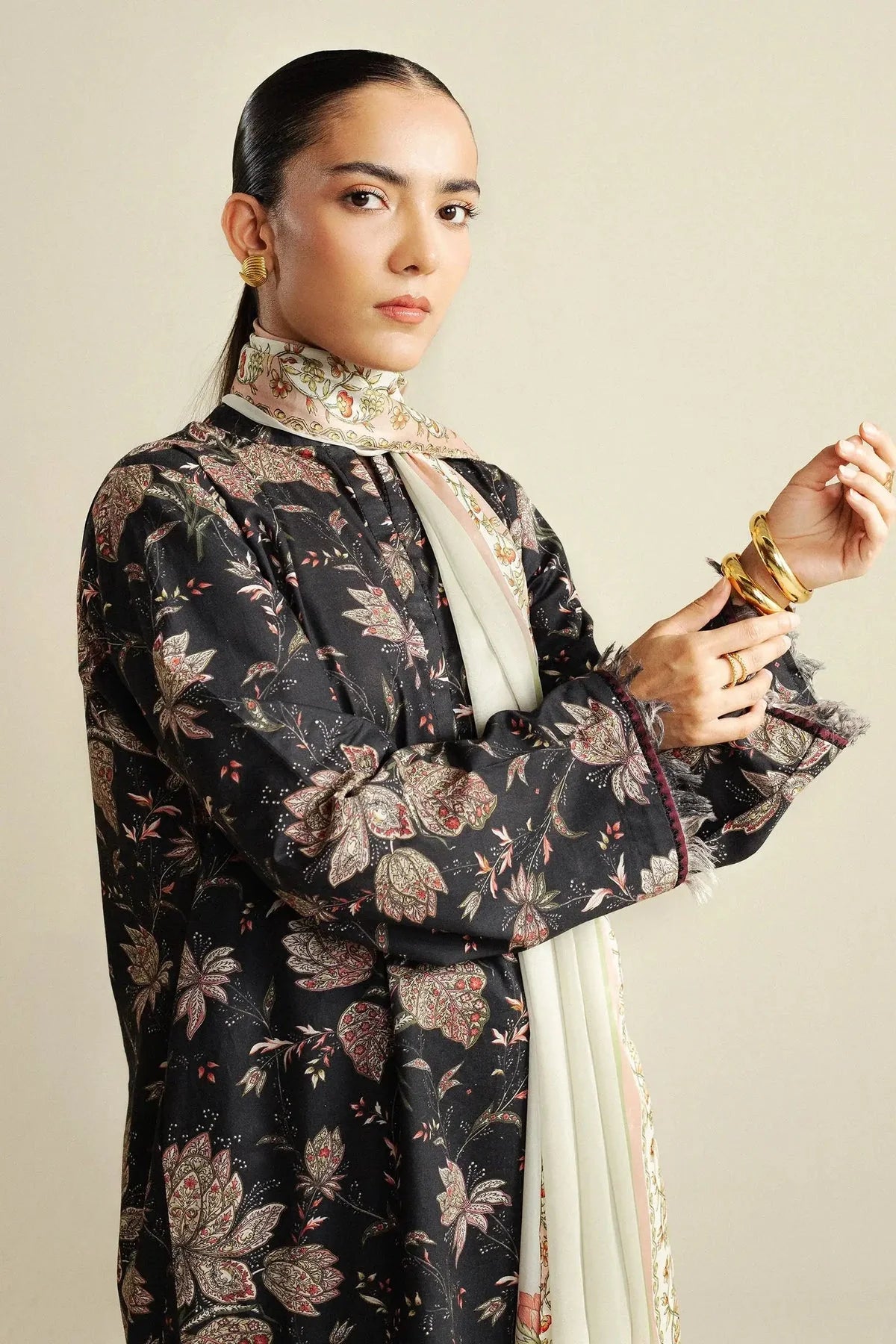 DAISY-8B | Prints Edit IV | Coco Prints By Zara Shahjahan