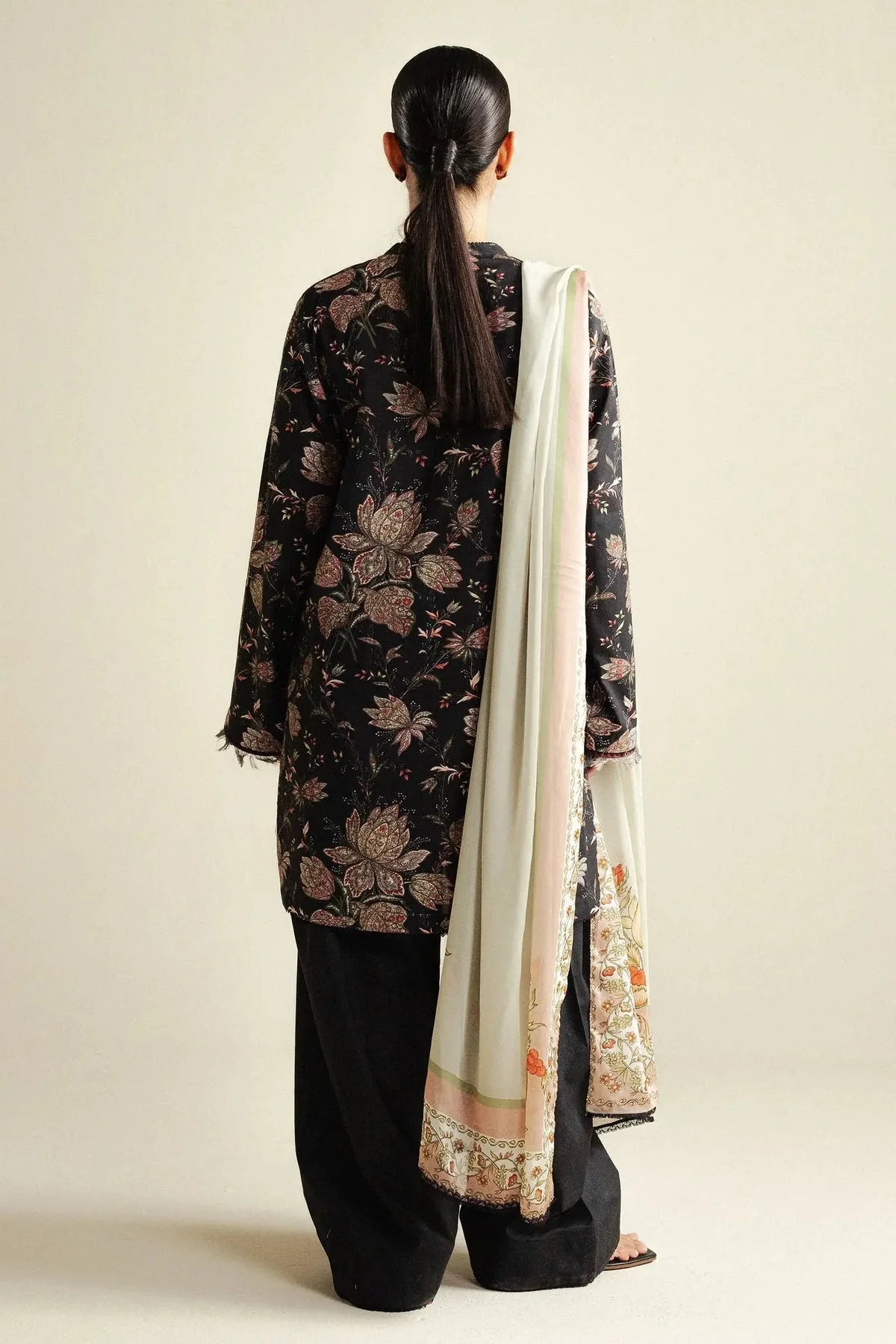 DAISY-8B | Prints Edit IV | Coco Prints By Zara Shahjahan