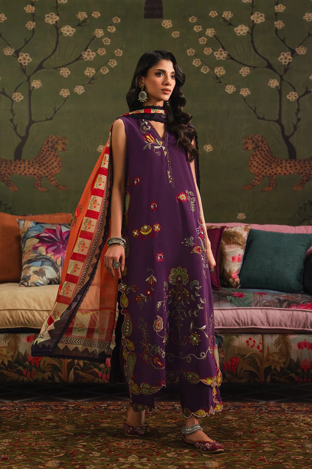 EMBROIDERED SUIT (E4132/103/518) Ethnc