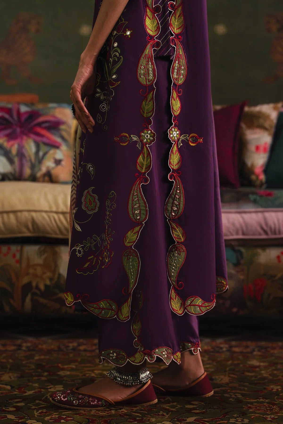 EMBROIDERED SUIT (E4132/103/518) Ethnc
