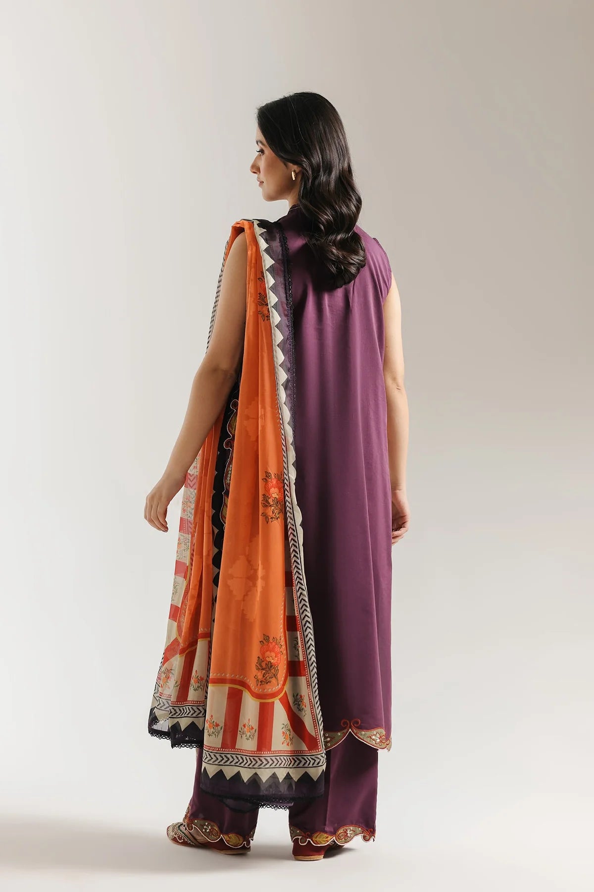 EMBROIDERED SUIT (E4132/103/518) Ethnc