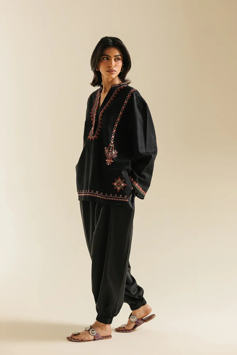 BLACK | E0832/119/901 | BOHO NEW LOOKBOOK | Ethnc
