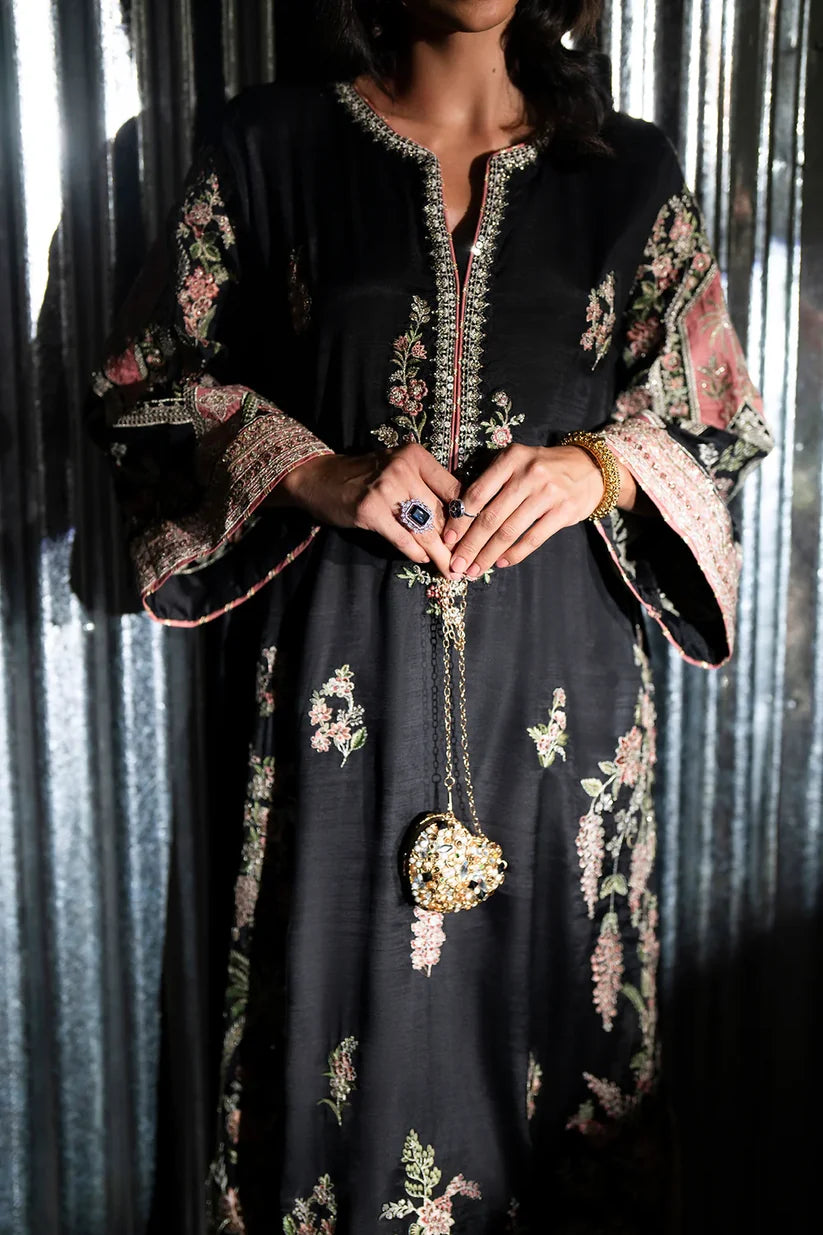 JET BLACK | E1135/104/902 | Women Boutique 29 June ‘26 | Ethnc