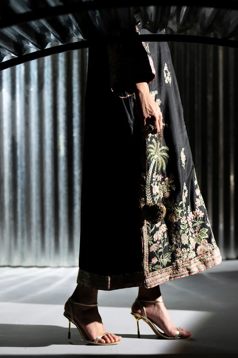 JET BLACK | E1135/104/902 | Women Boutique 29 June ‘26 | Ethnc
