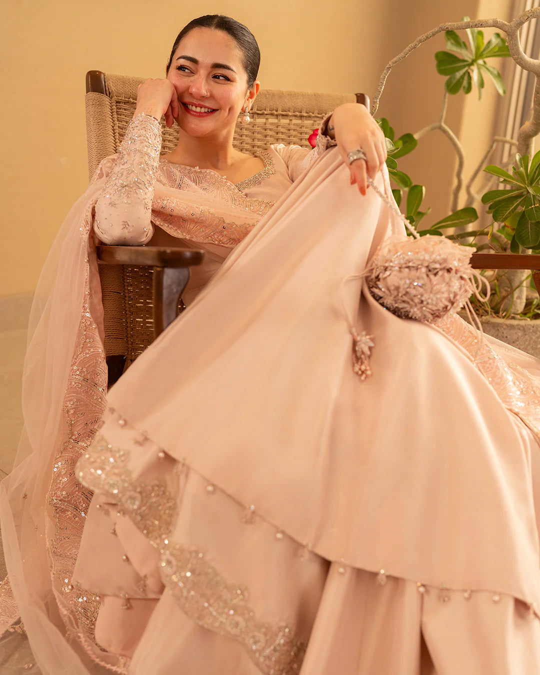 Mirari | Reina | Faiza Saqlain