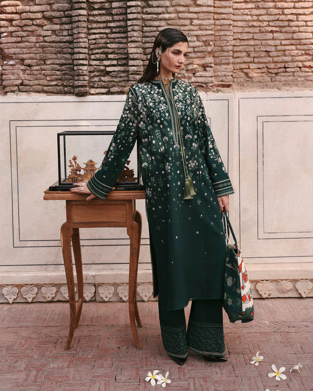 Bita | Jugnu Khaddar Unstitched’25