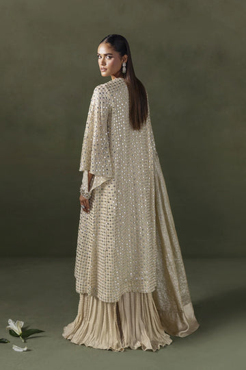 Ammara Khan Solenne '25 - Mirror Bloom (D-10)