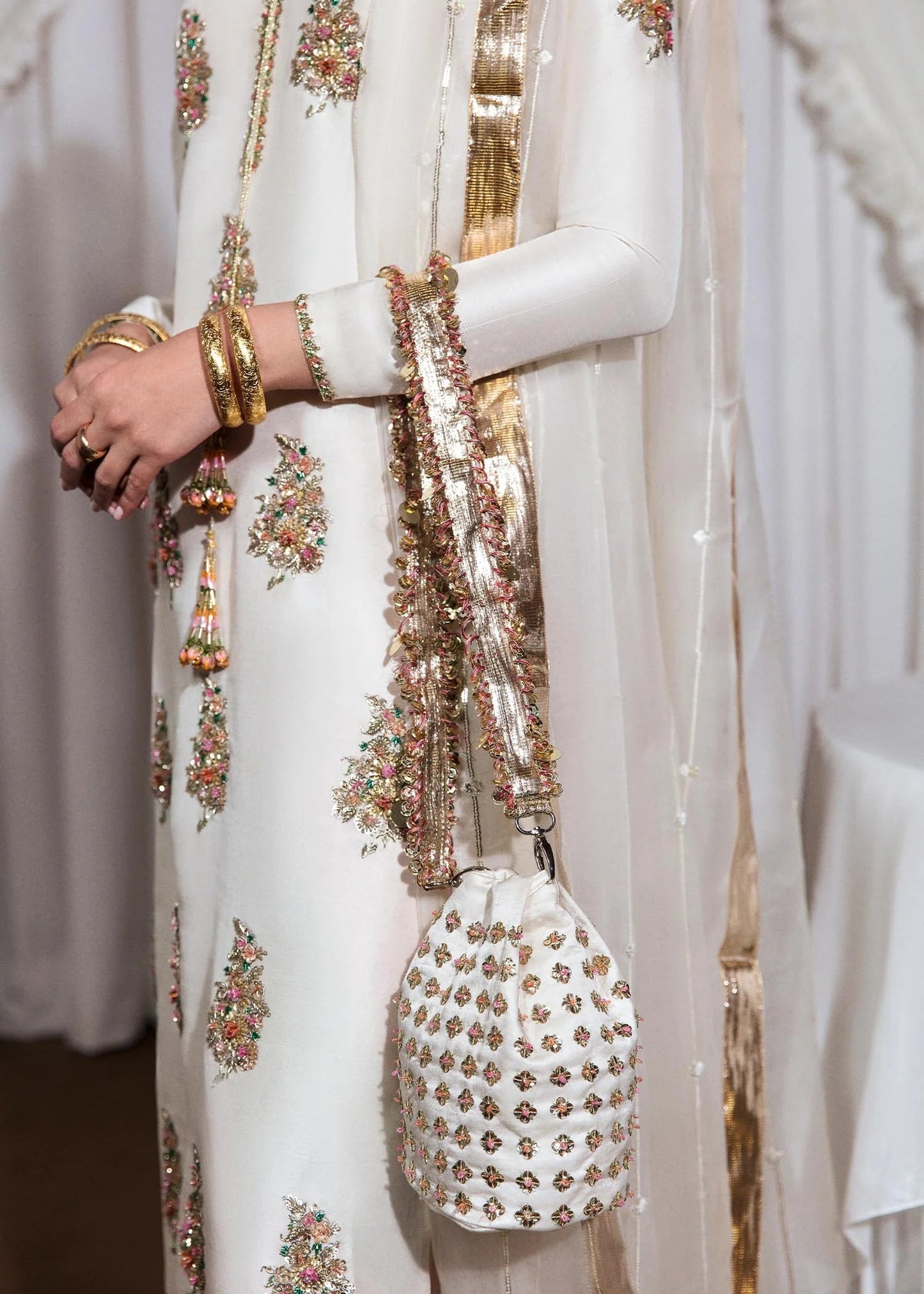 Blanc | Hussain Rehar
