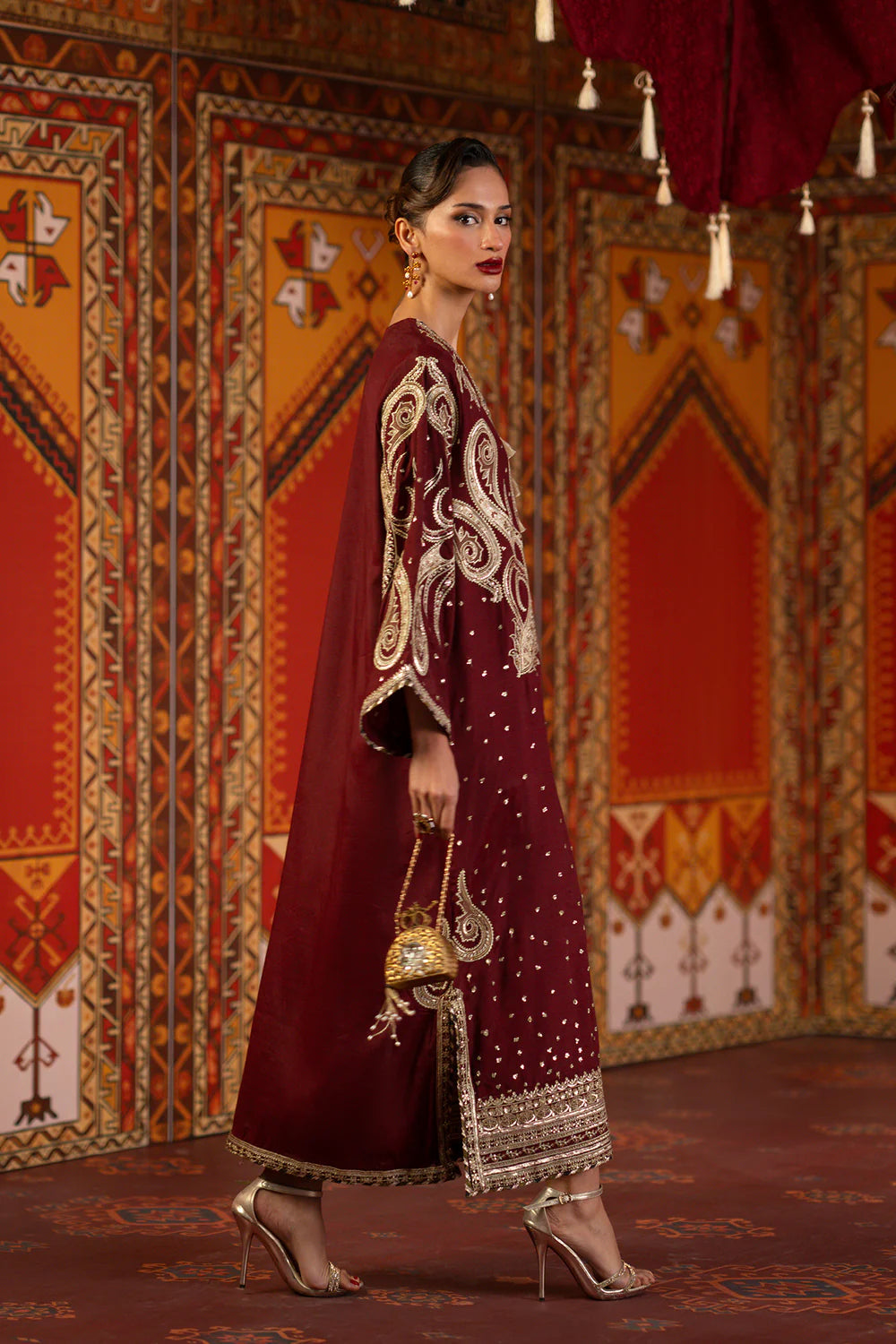 BURGUNDY | E1069/104/415 | Luxe | Ethnc
