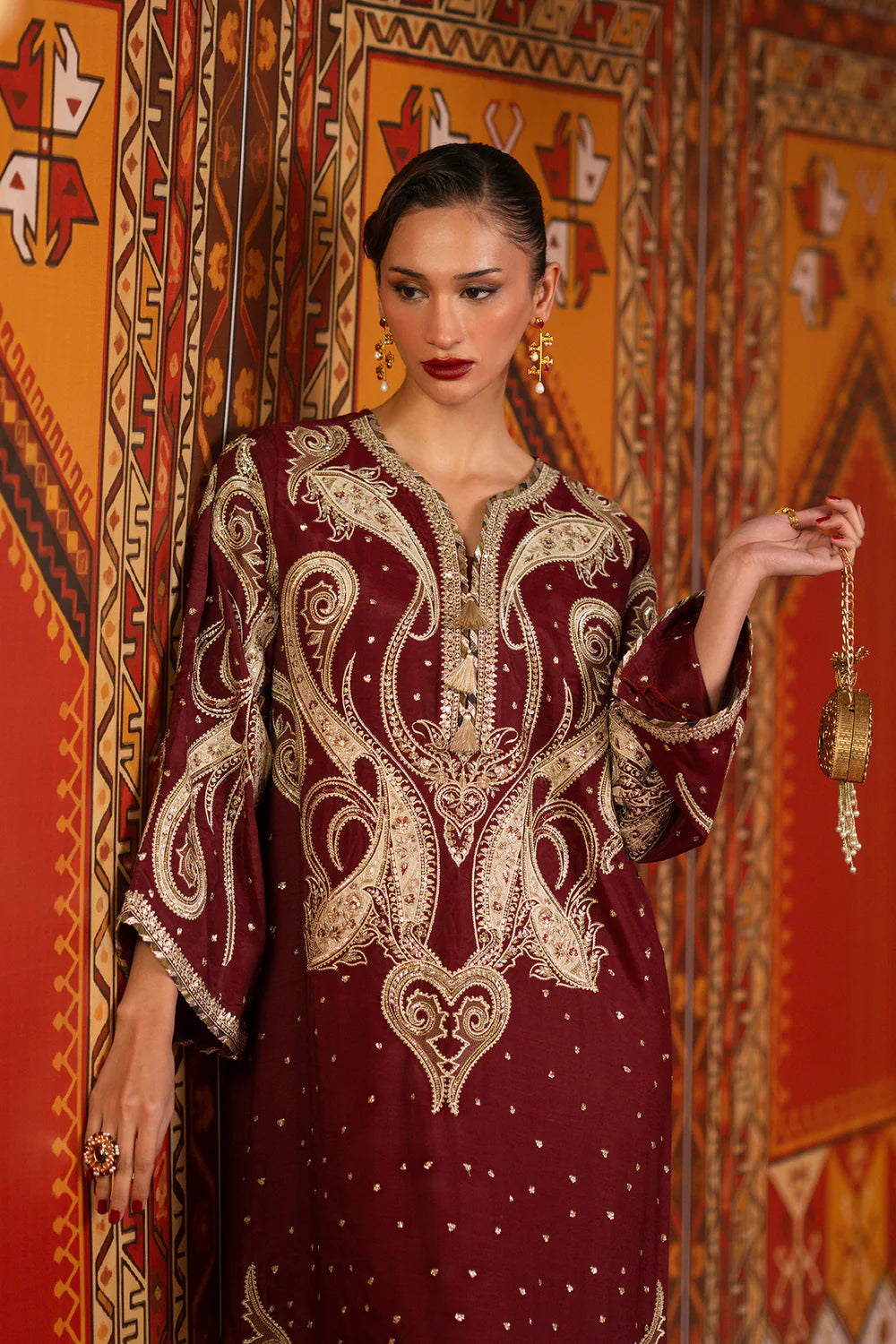 BURGUNDY | E1069/104/415 | Luxe | Ethnc