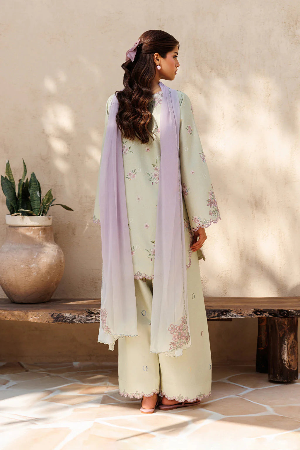 UE-665 Printed Lawn | Iznik