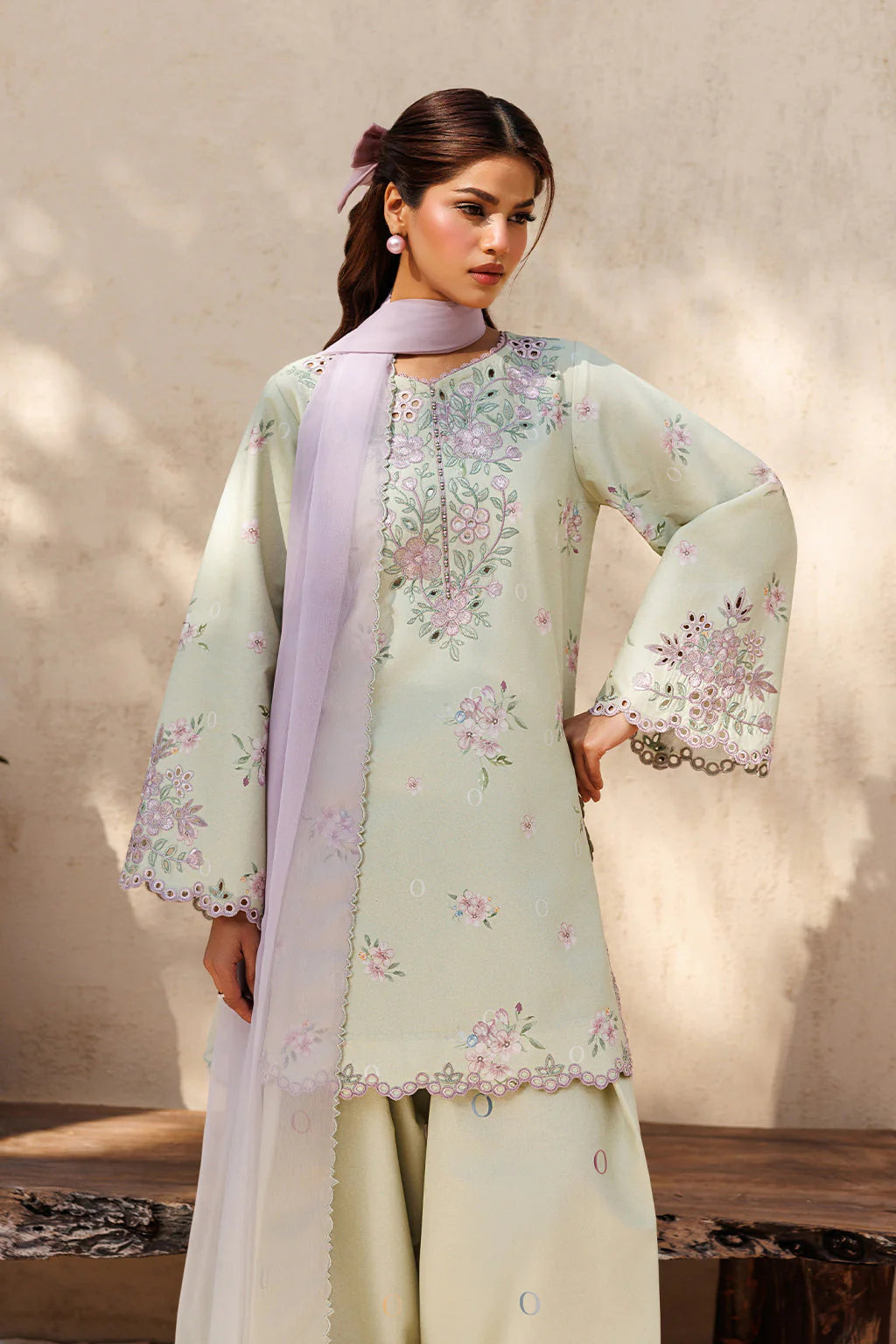 UE-665 Printed Lawn | Iznik