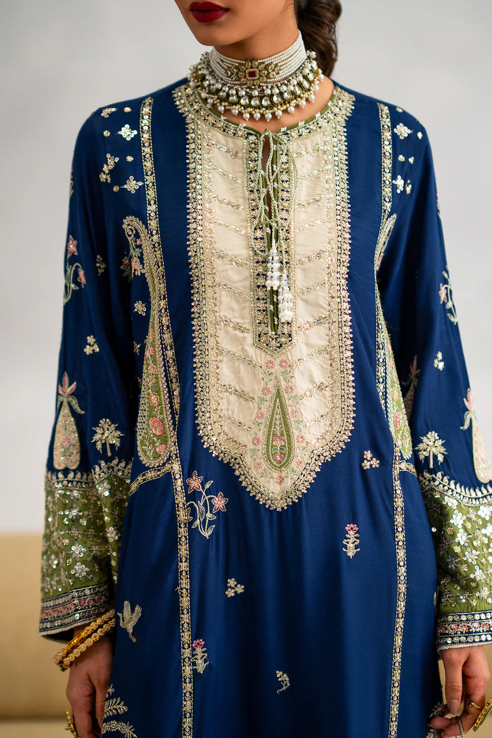 Kaftan embroidered