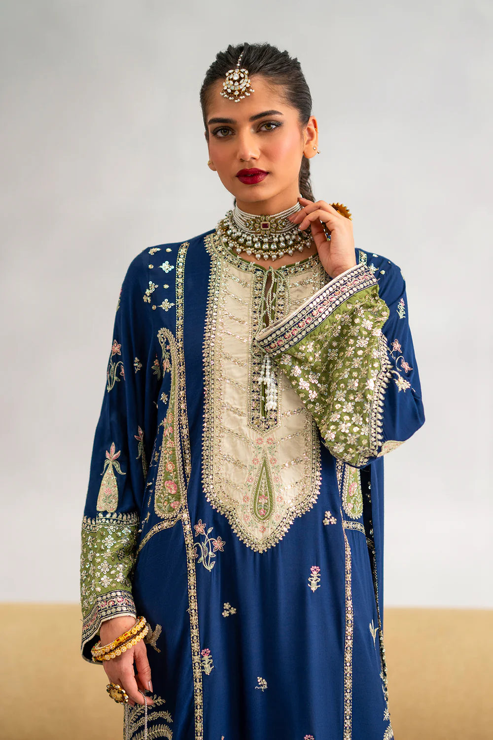 Kaftan embroidered