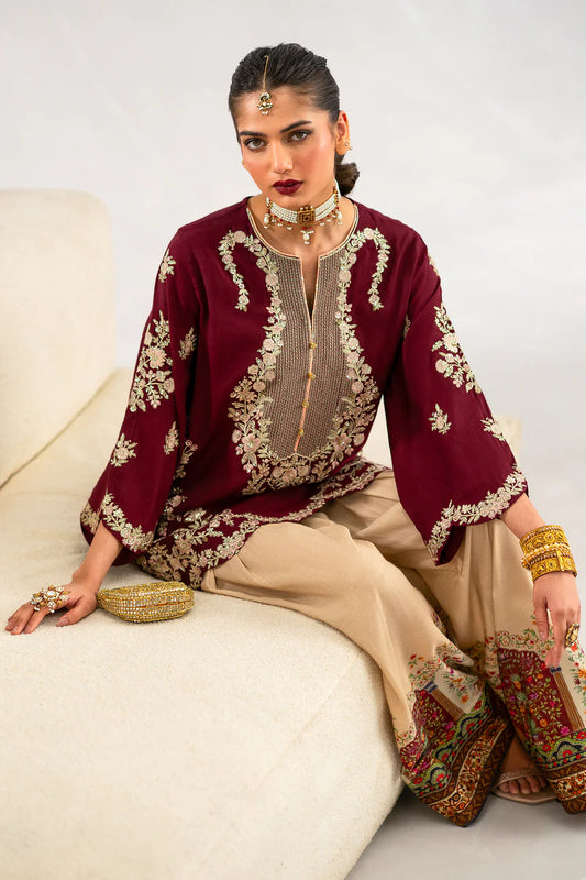 EMBROIDERED SUIT