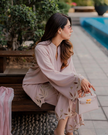 Lira Eid '26 - Rose Porter Set