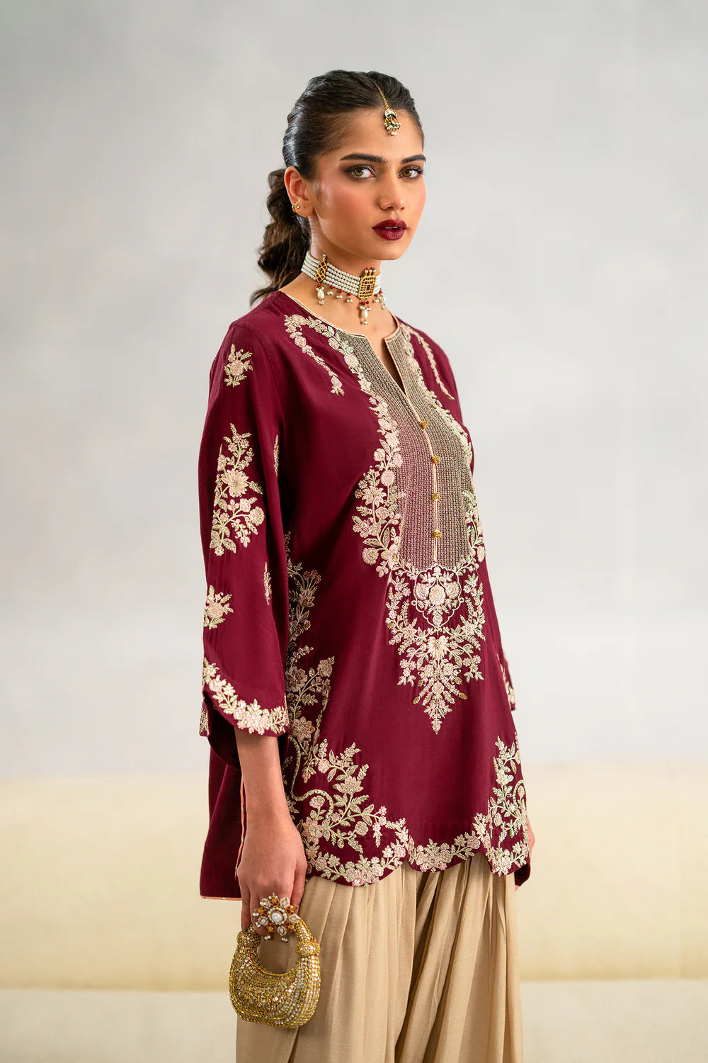 EMBROIDERED SUIT