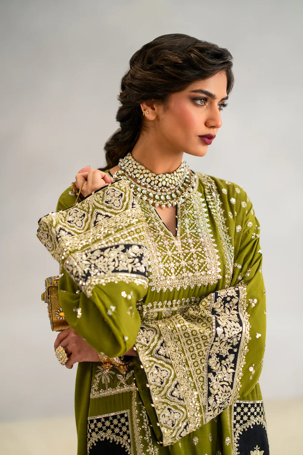 EMBROIDERED SUIT