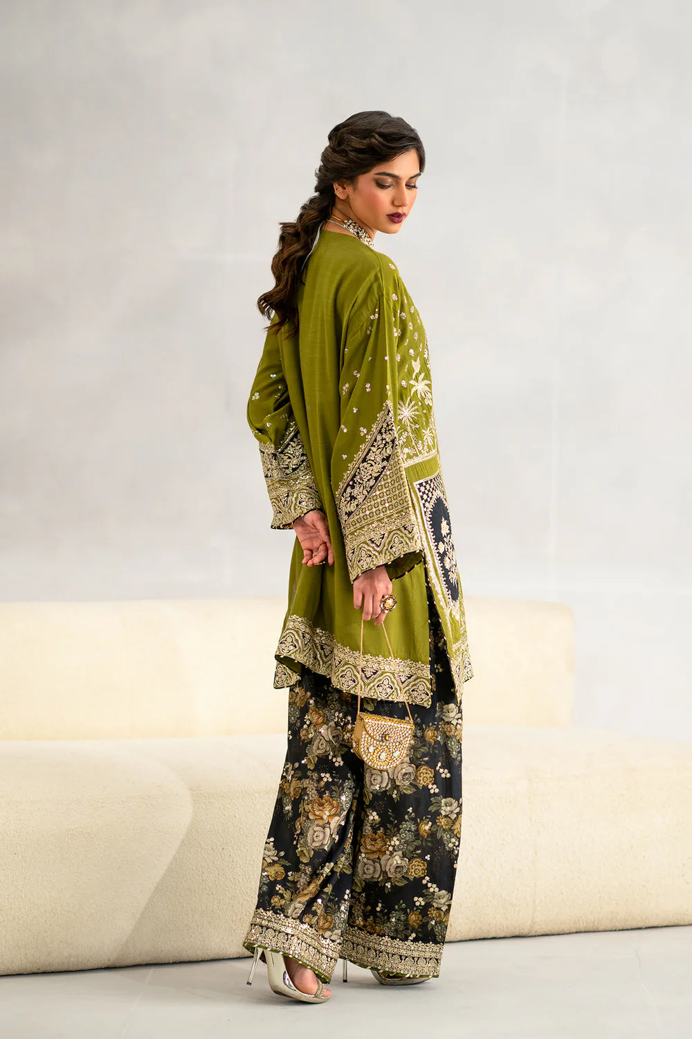 EMBROIDERED SUIT