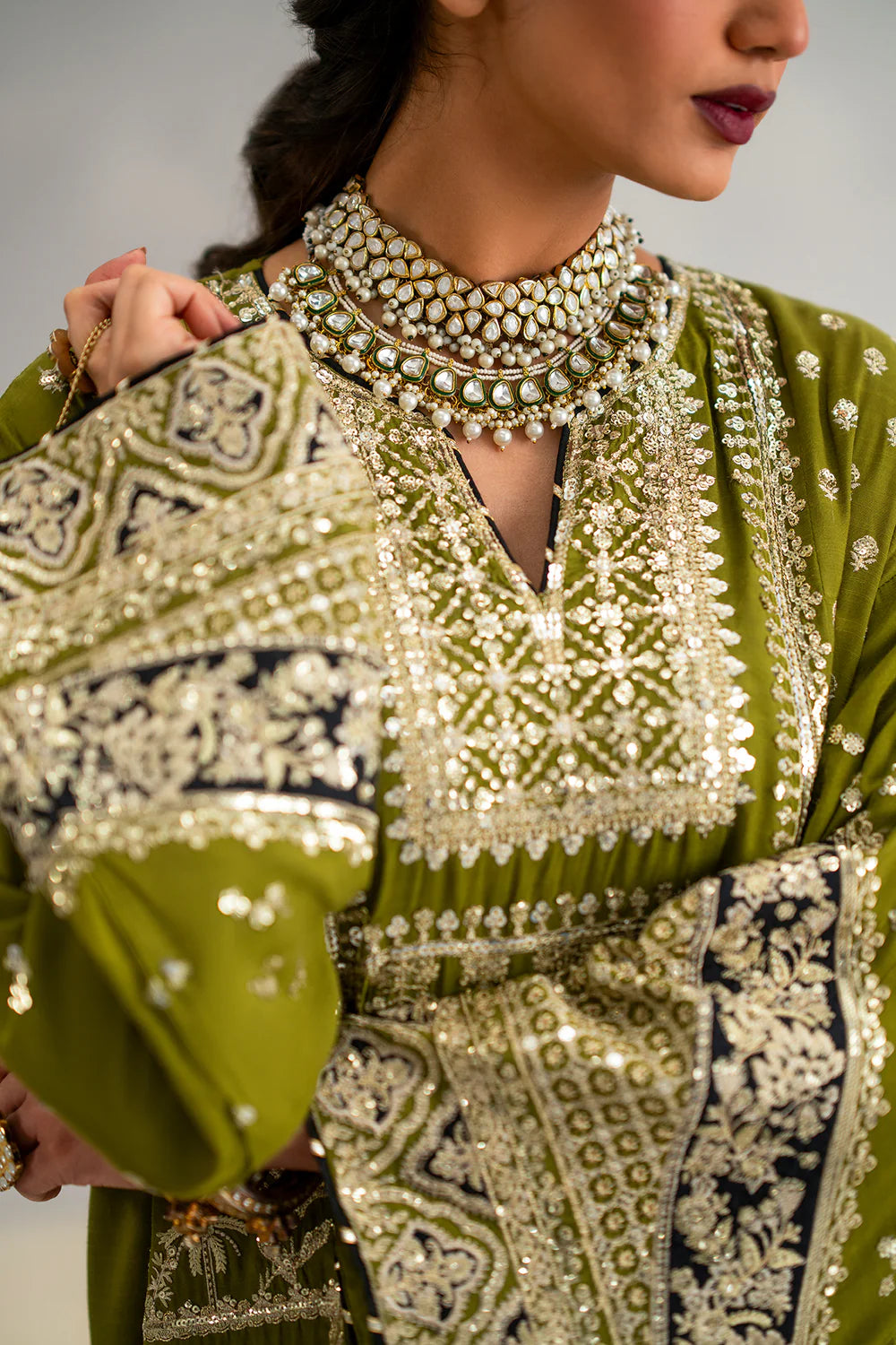 EMBROIDERED SUIT