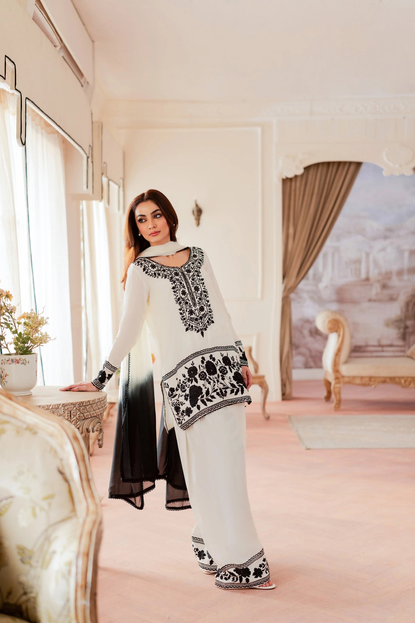 Elarah | Shanzay Anooshay