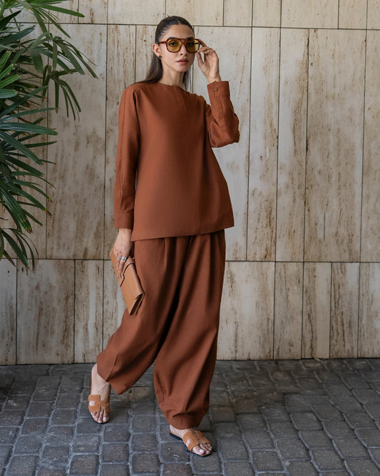 Lira Studio | Share Sienna Go To Set