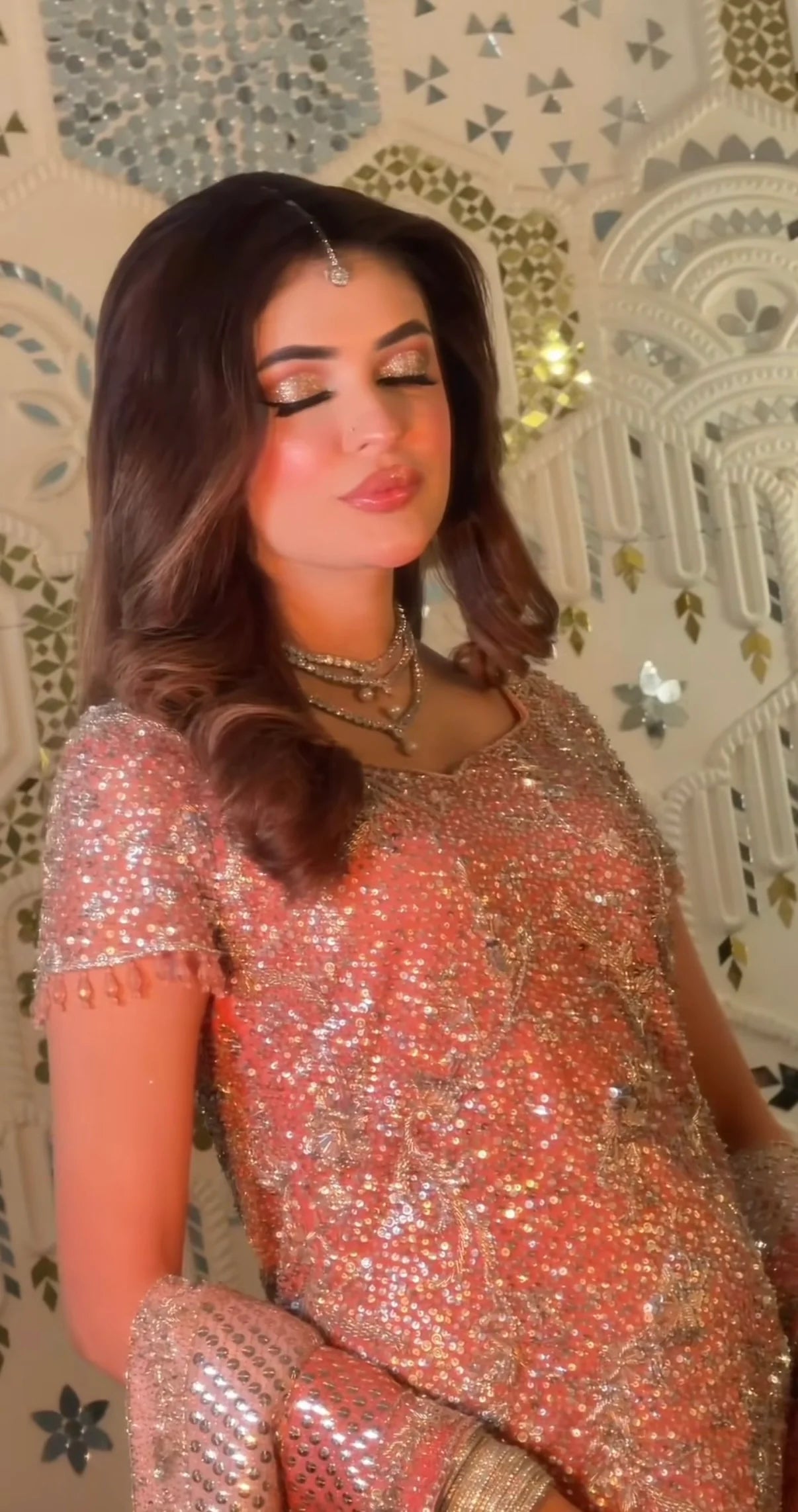 Velvet Crush | SILHOUETTE BY AW Regular