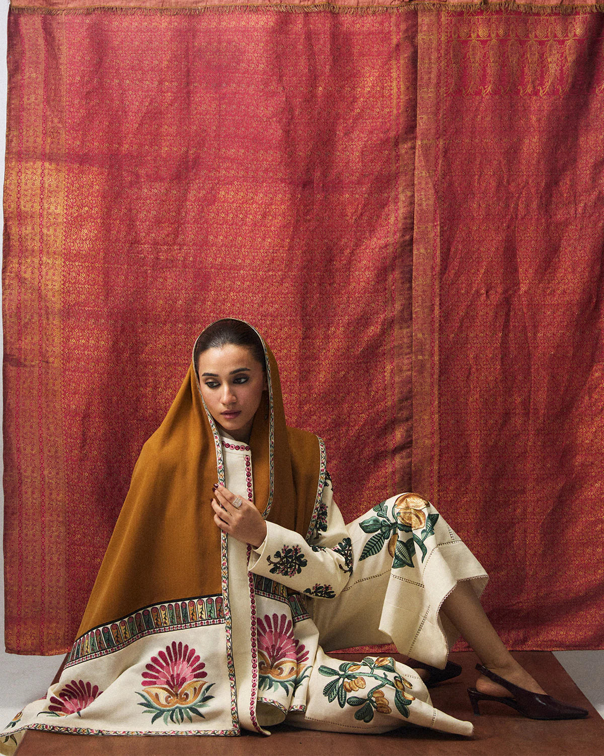 RASA SCARF | Khaddar Pret '26 | Jugnu Women