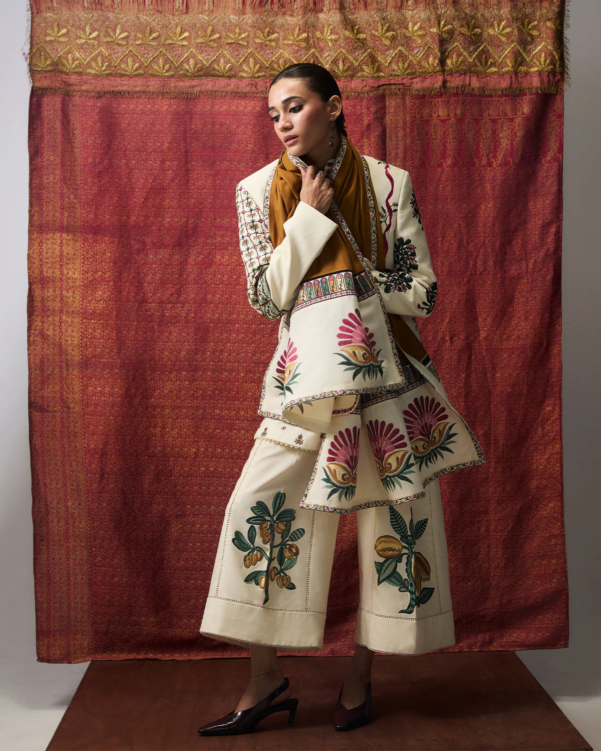 RASA SCARF | Khaddar Pret '26 | Jugnu Women