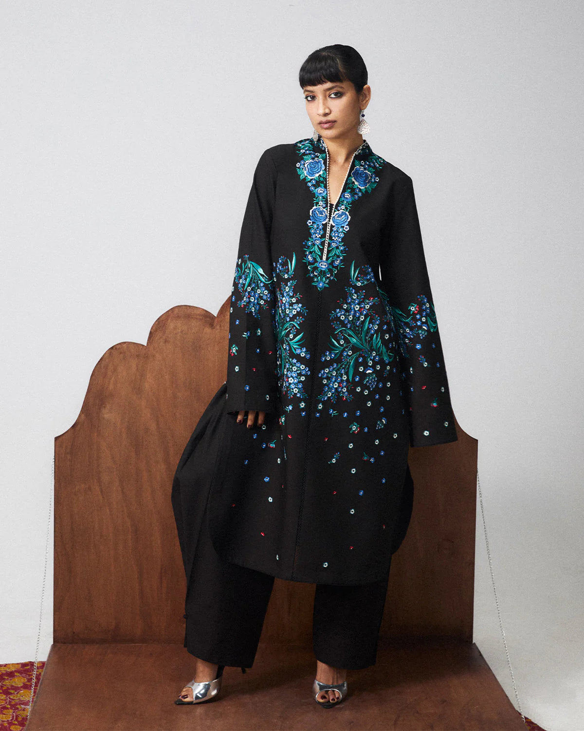 NIMA SCARF | Khaddar Pret '26 | Jugnu Women