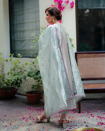Mushq Sunehri Ramsha Edit '26 - Resham