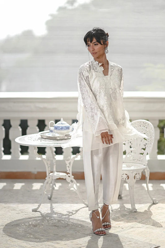 Dove | Luxe Edition '26 | Nadia Farooqui