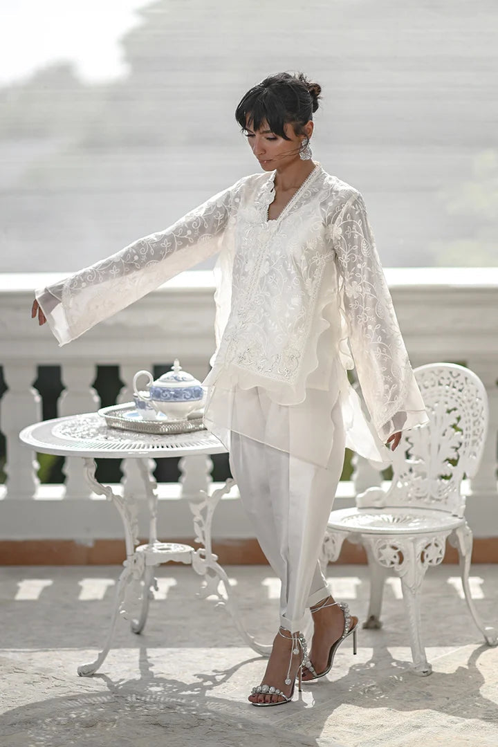 Dove | Luxe Edition '26 | Nadia Farooqui