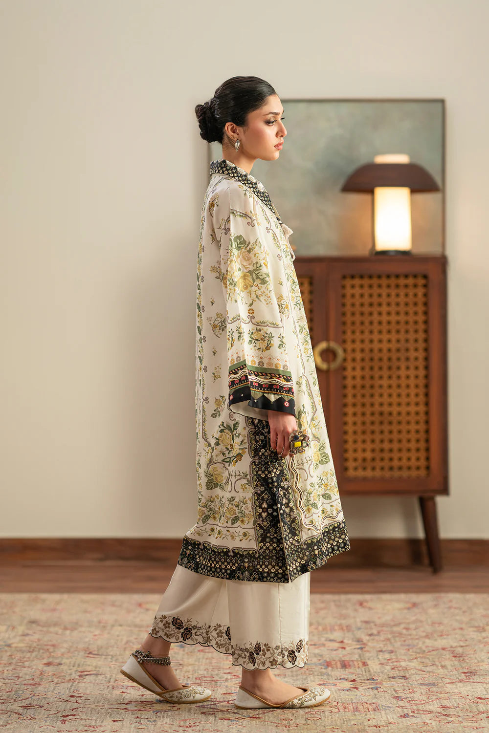 ANTIQUE WHITE | E4400/103/006 | Rozana Collection Summer '26 - Drop 2 | Ethnc