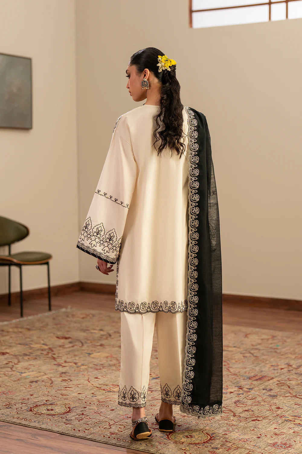 OFF WHITE | E4389/103/002 | Rozana Collection Summer '26 - Drop 2 | Ethnc (RTS