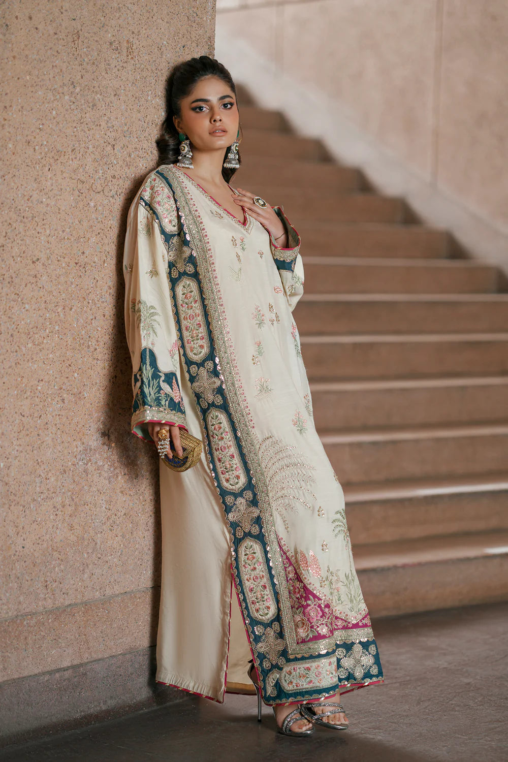 OFF WHITE | E1046/104/002 | Boutique Collection SS '26 Drop I | Ethnc